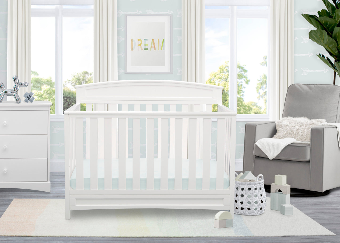 Lila 5-in-1 Convertible Crib